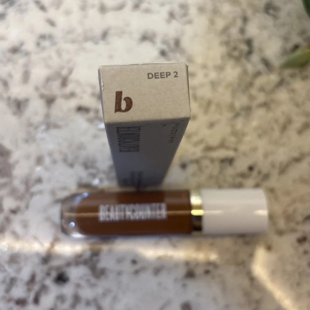 BEAUTYCOUNTER - SHADE: DEEP 2 - Skin Twin Creamy Concealer‎ - NEW in box